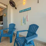 Cartagena Beach Resort 807